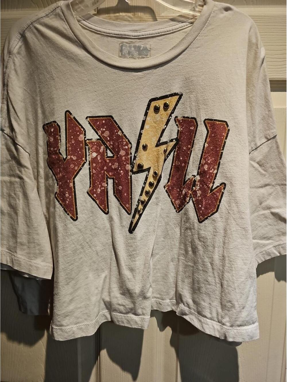 Yall Cropped Boutique  Tee Size L
